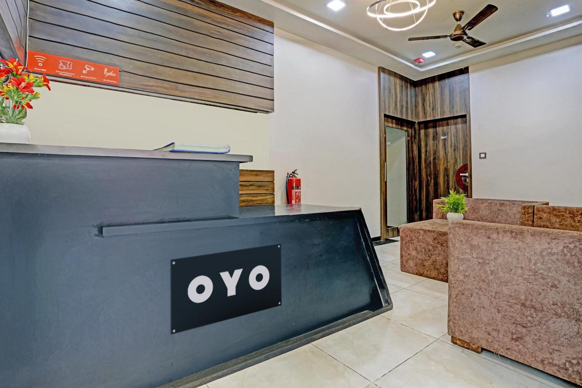 Hotel O Blue Inn Residence Near R City Mall Mumbai  Buitenkant foto