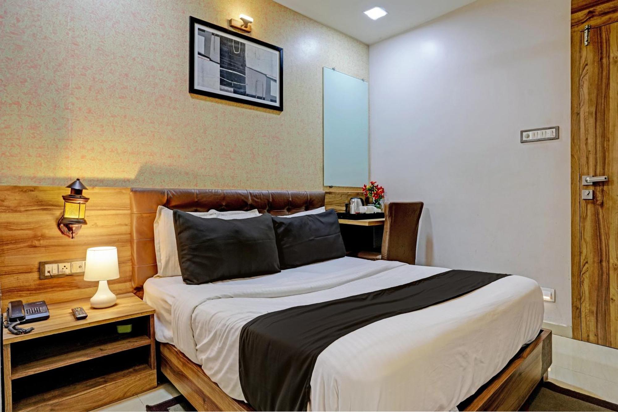 Hotel O Blue Inn Residence Near R City Mall Mumbai  Buitenkant foto