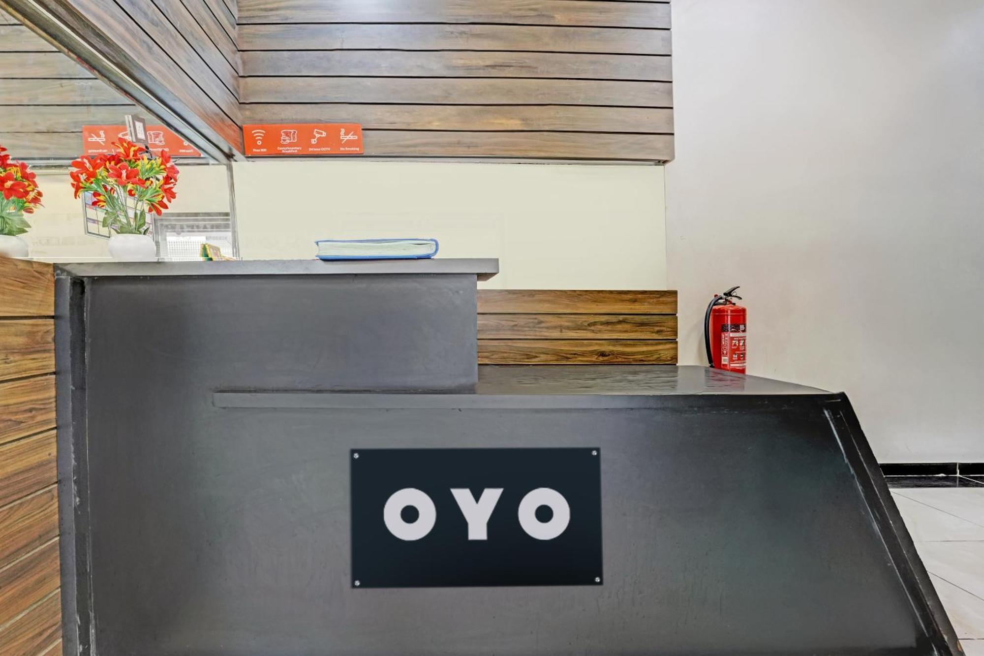 Hotel O Blue Inn Residence Near R City Mall Mumbai  Buitenkant foto