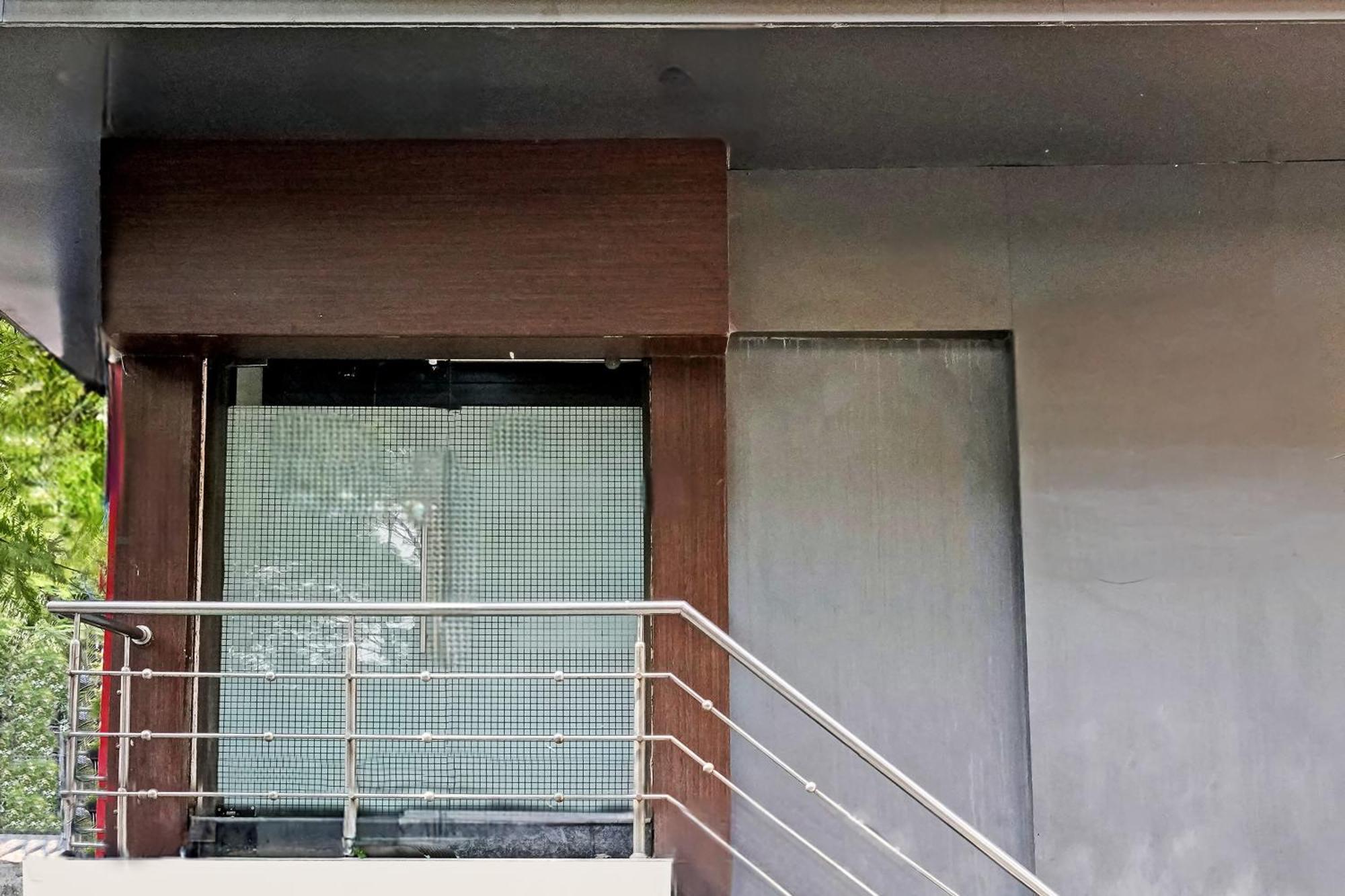 Hotel O Blue Inn Residence Near R City Mall Mumbai  Buitenkant foto